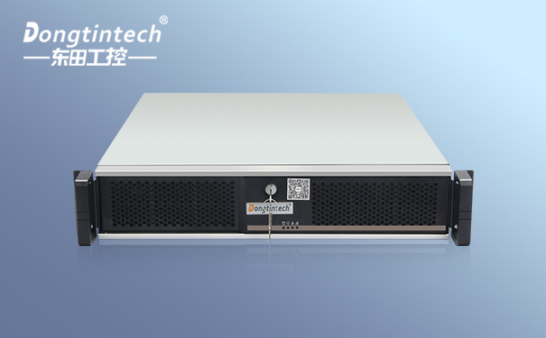 上架式工控机.jpg 上架式工控机.jpg